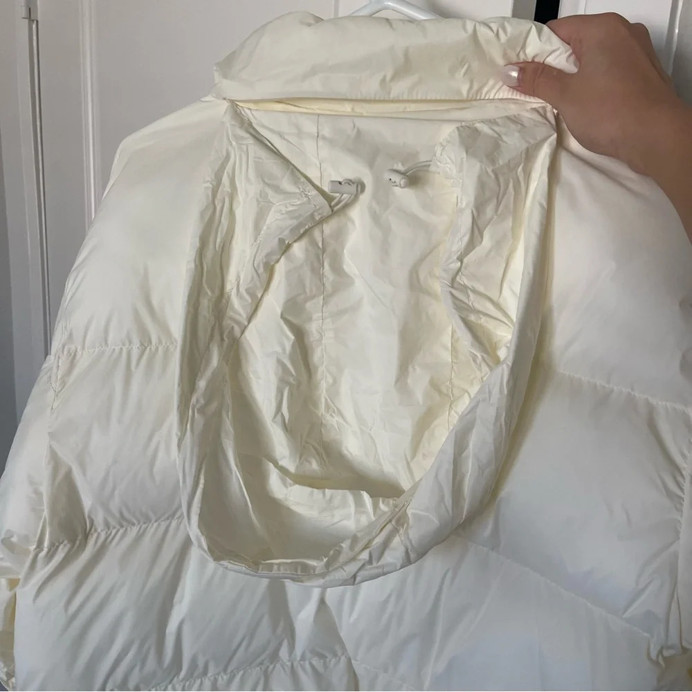 Fabletics Beatrix Packable Jacket - Picture 12 of 13